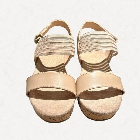 Baretraps Tan Wedge Sandals Size 8W • NWOT • Comfort Linen Straps - Picture 3 of 8